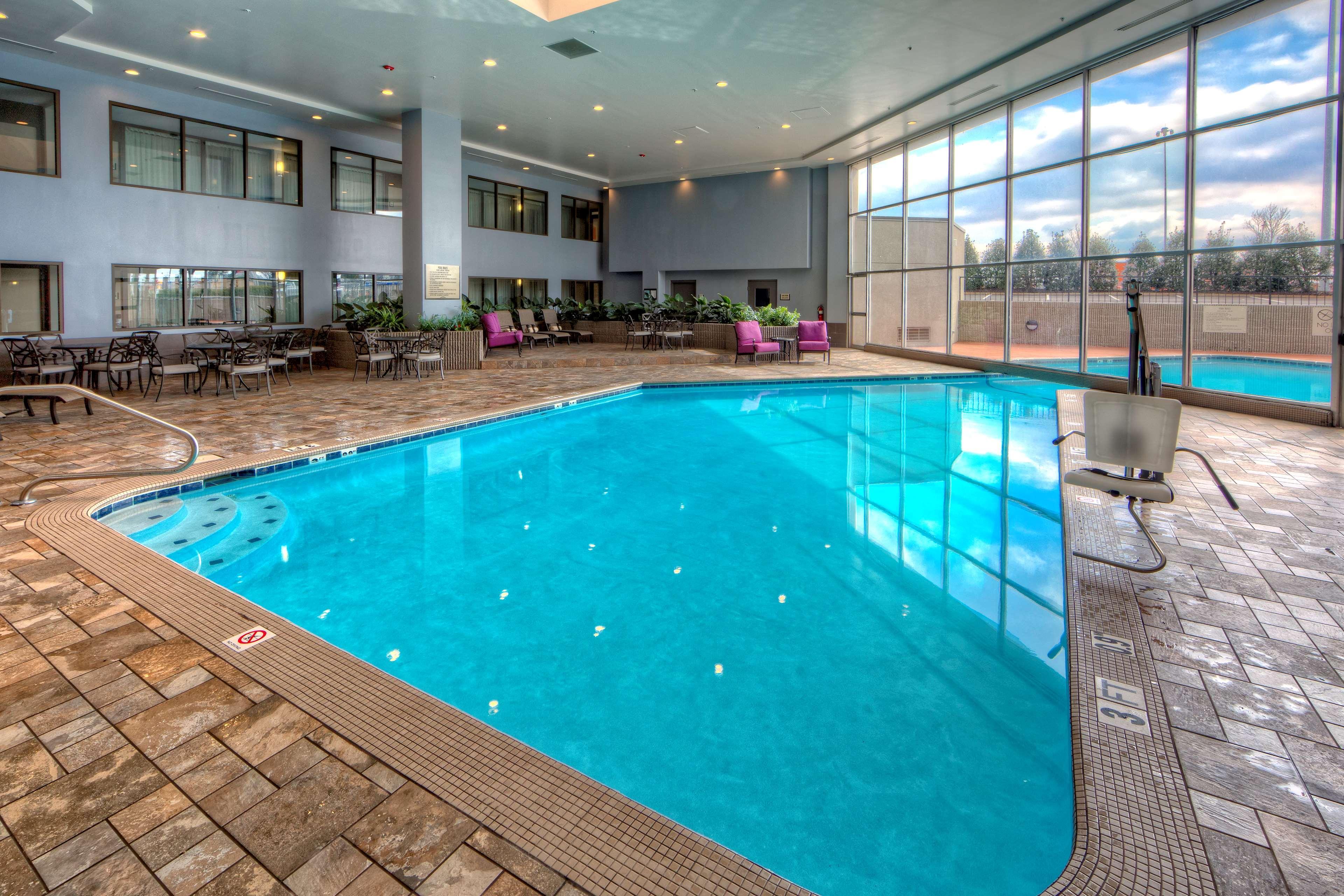 Doubletree By Hilton Decatur Riverfront Extérieur photo