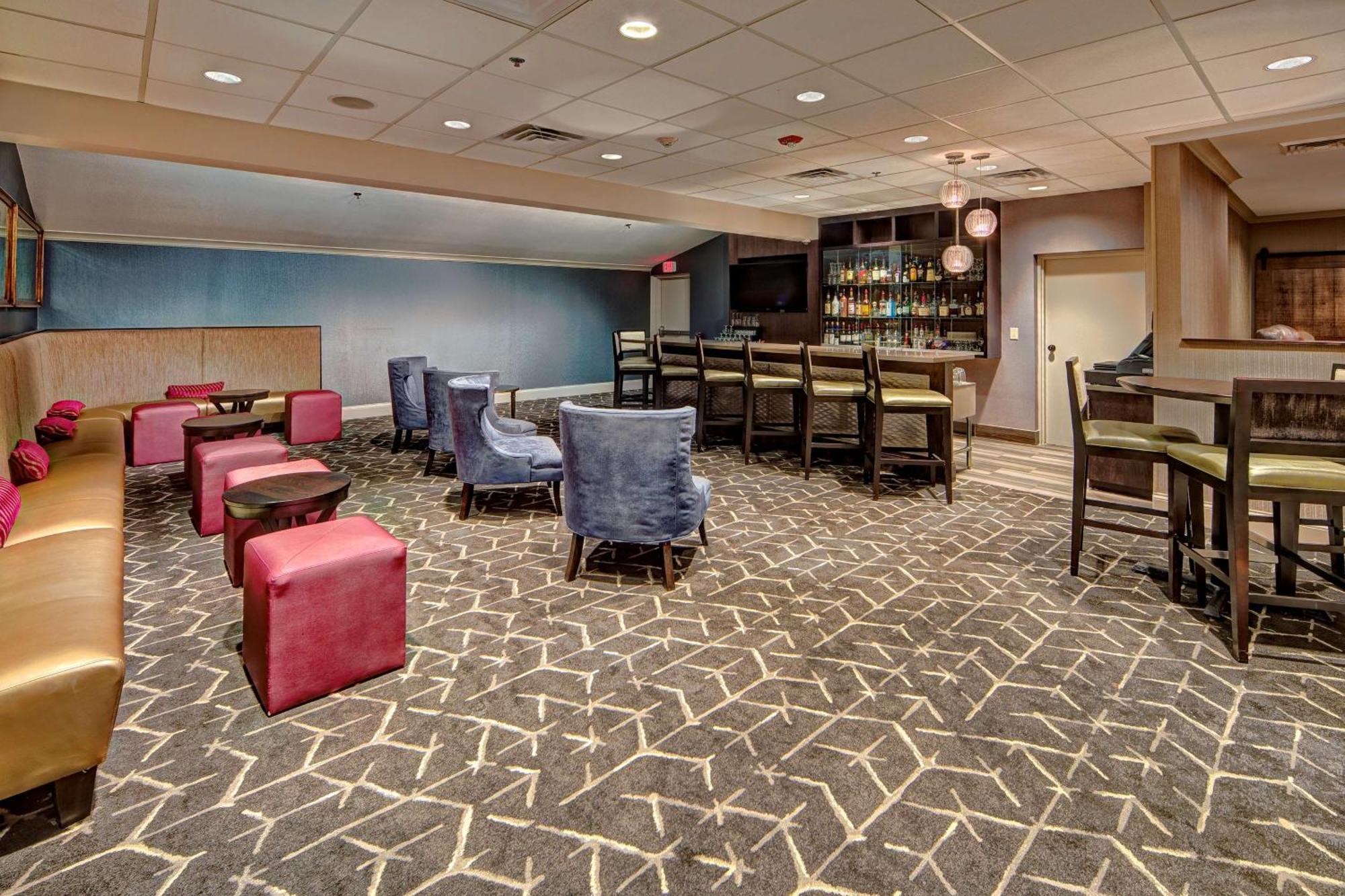 Doubletree By Hilton Decatur Riverfront Extérieur photo